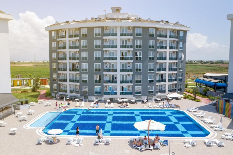 Royal Towers Hotel Lara Antalya Ngoại thất bức ảnh