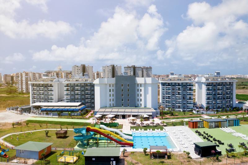Royal Towers Hotel Lara Antalya Ngoại thất bức ảnh